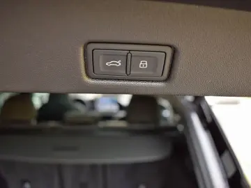 AUDI Q5 TDI qu S-tr.  S-line Matrix Pano AHK 360 ACC