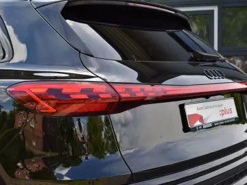 AUDI Q5 TDI qu S-tr.  S-line Matrix Pano AHK 360 ACC