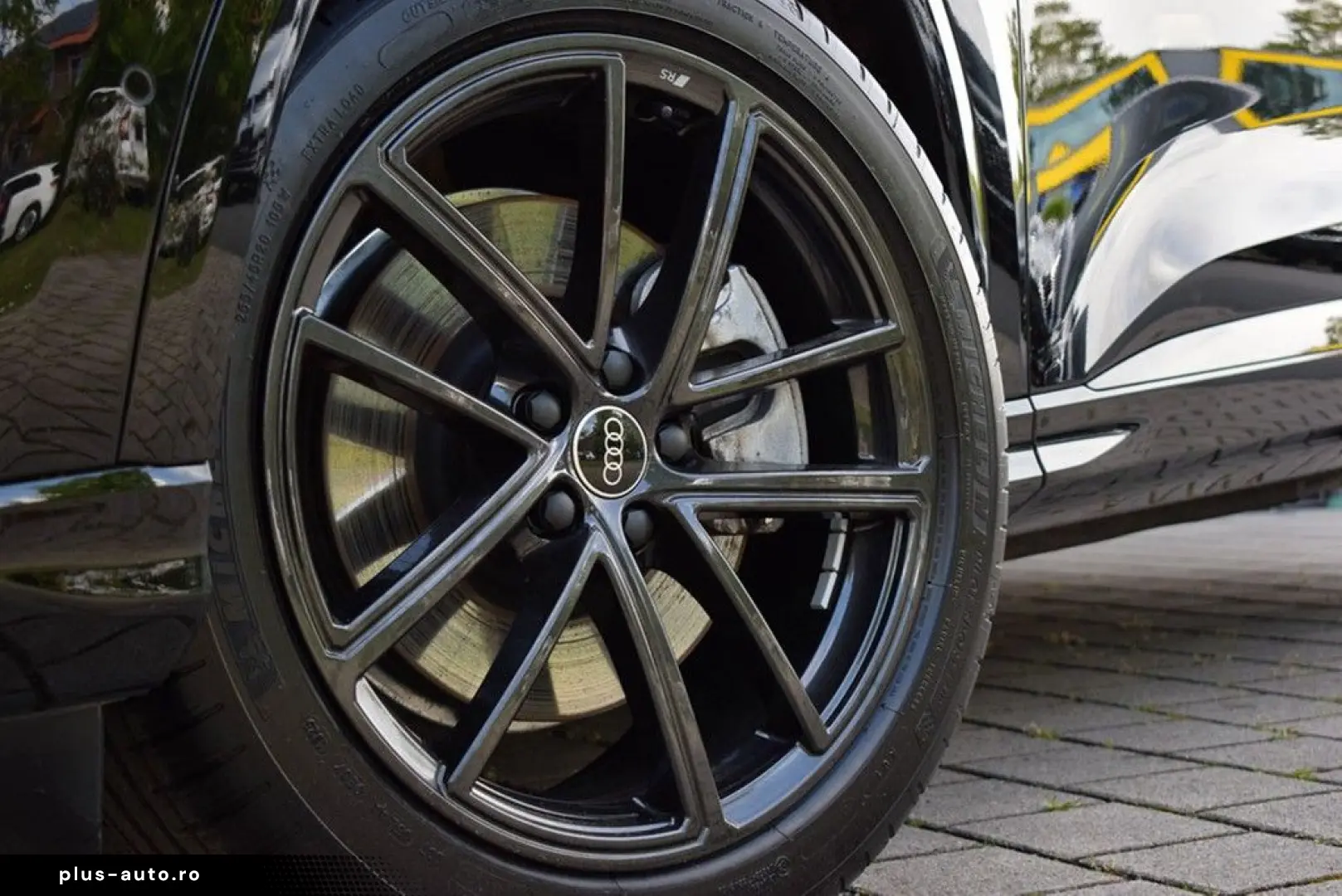 AUDI Q5 în leasing operațional MOOV
