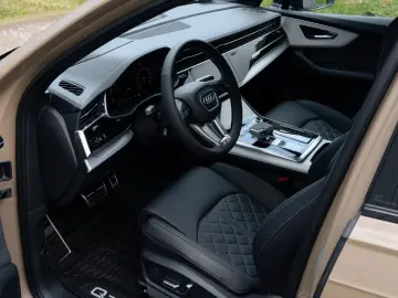 AUDI Q7 50 TDI SLINE.MATRIX.LUFTFE.PANO.360 .HUD.AHK