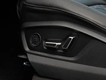 AUDI Q7 50 TDI SLINE.MATRIX.LUFTFE.PANO.360 .HUD.AHK