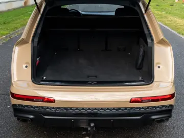 AUDI Q7 50 TDI SLINE.MATRIX.LUFTFE.PANO.360 .HUD.AHK