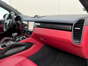 PORSCHE Cayenne Coupe Turbo GT  Approved 03.2027