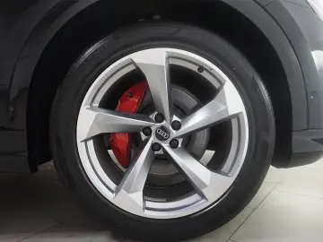 Audi Q8 50TDI Tiptronic 2xS-Line Competition Plus