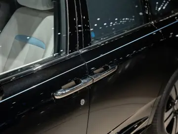 ROLLS ROYCE Cullinan EXTRA LEATHER 360 CAMERA STARLIGHT