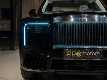 ROLLS ROYCE Cullinan EXTRA LEATHER 360 CAMERA STARLIGHT