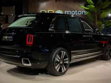 ROLLS ROYCE Cullinan EXTRA LEATHER 360 CAMERA STARLIGHT