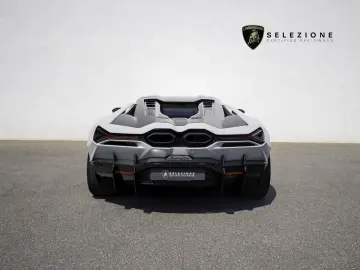 LAMBORGHINI Revuelto V12   MY25   CARBON   PASSENGER-DISPLAY