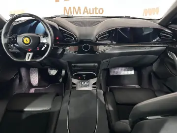 FERRARI Purosangue Carbon Pano Massage Lift