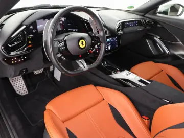 FERRARI 12 Cilindri Carbon   Pano
