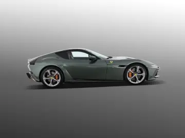 FERRARI 12 Cilindri Carbon   Pano