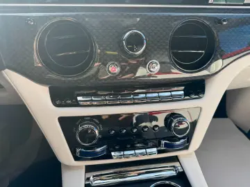 ROLLS ROYCE Ghost Black Badge