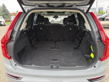 Volvo XC90 T8 AWD Ultra Dark 22  360  4C AHK B&W PANO