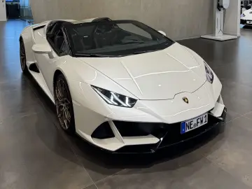 LAMBORGHINI EVO Spyder  LP640 AdPersonam Carbon Racing Seats
