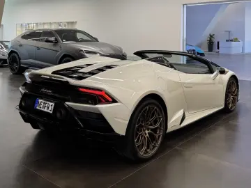 LAMBORGHINI EVO Spyder  LP640 AdPersonam Carbon Racing Seats
