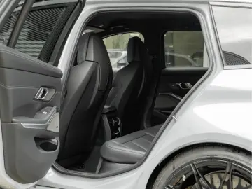 BMW M3 3-serie Touring xDrive - Carbon Brakes - Stoe