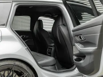 BMW M3 3-serie Touring xDrive - Carbon Brakes - Stoe