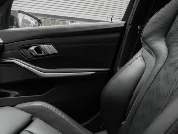 BMW M3 3-serie Touring xDrive - Carbon Brakes - Stoe