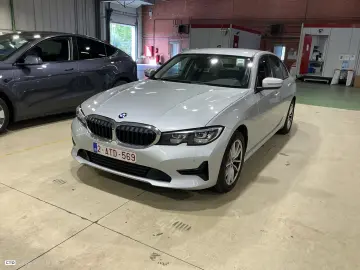BMW 318D MHEV