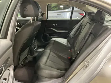 BMW 318D MHEV