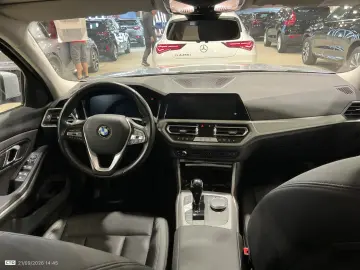 BMW 318D MHEV