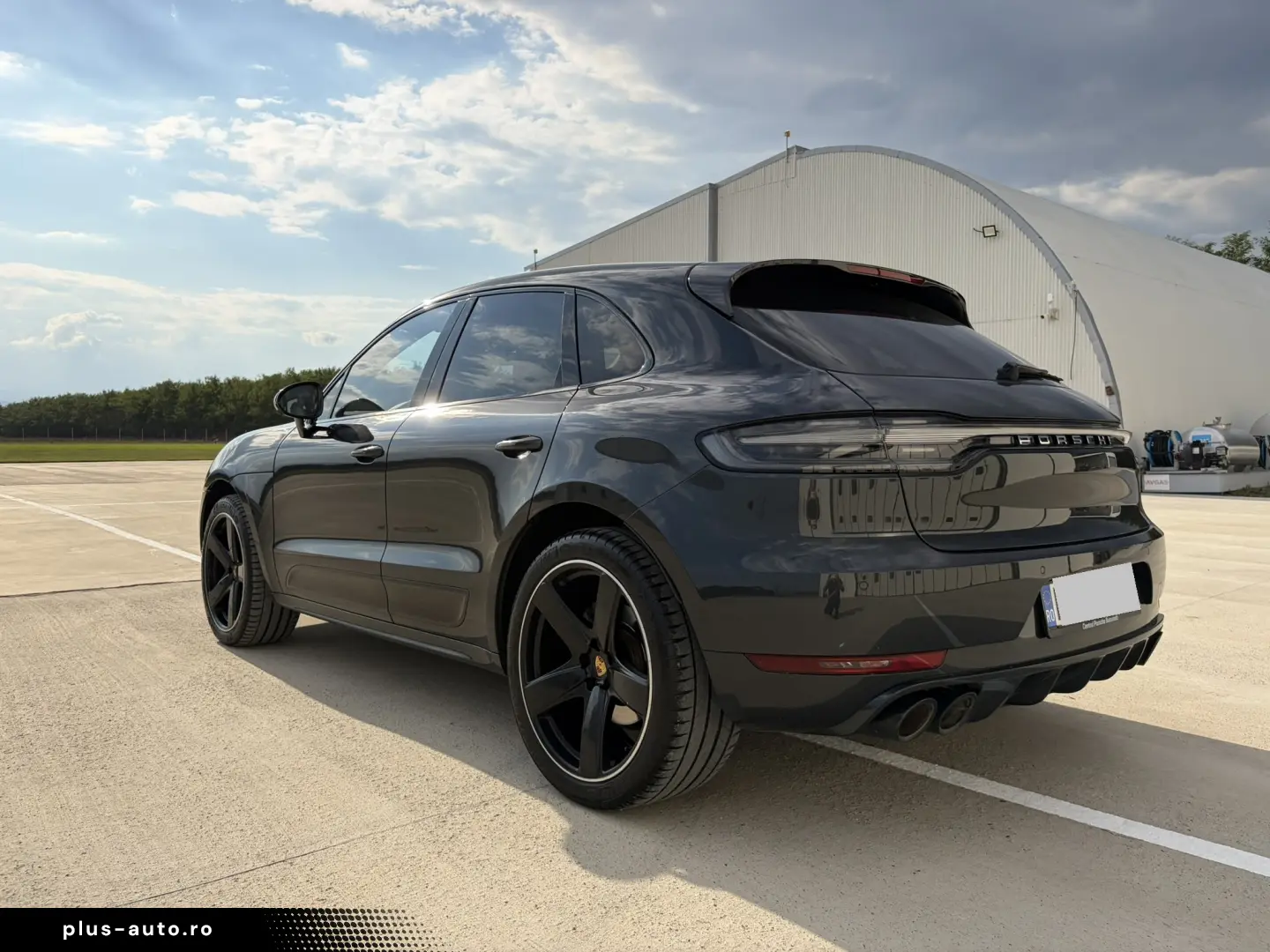 Porsche Macan S