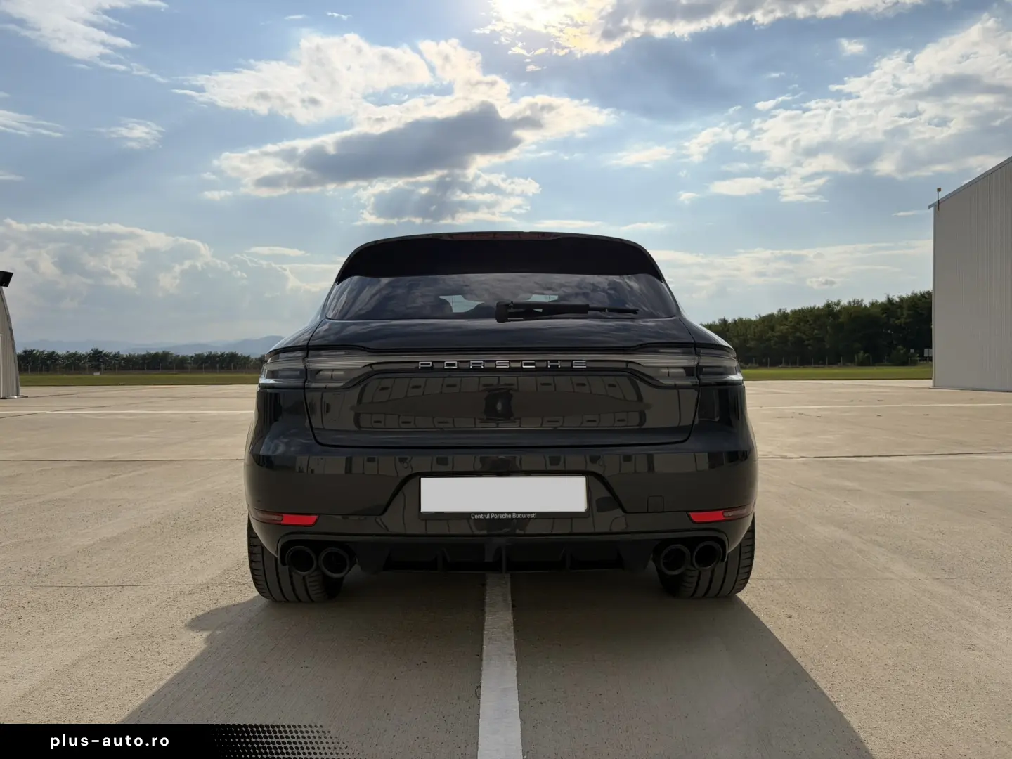 Porsche Macan S