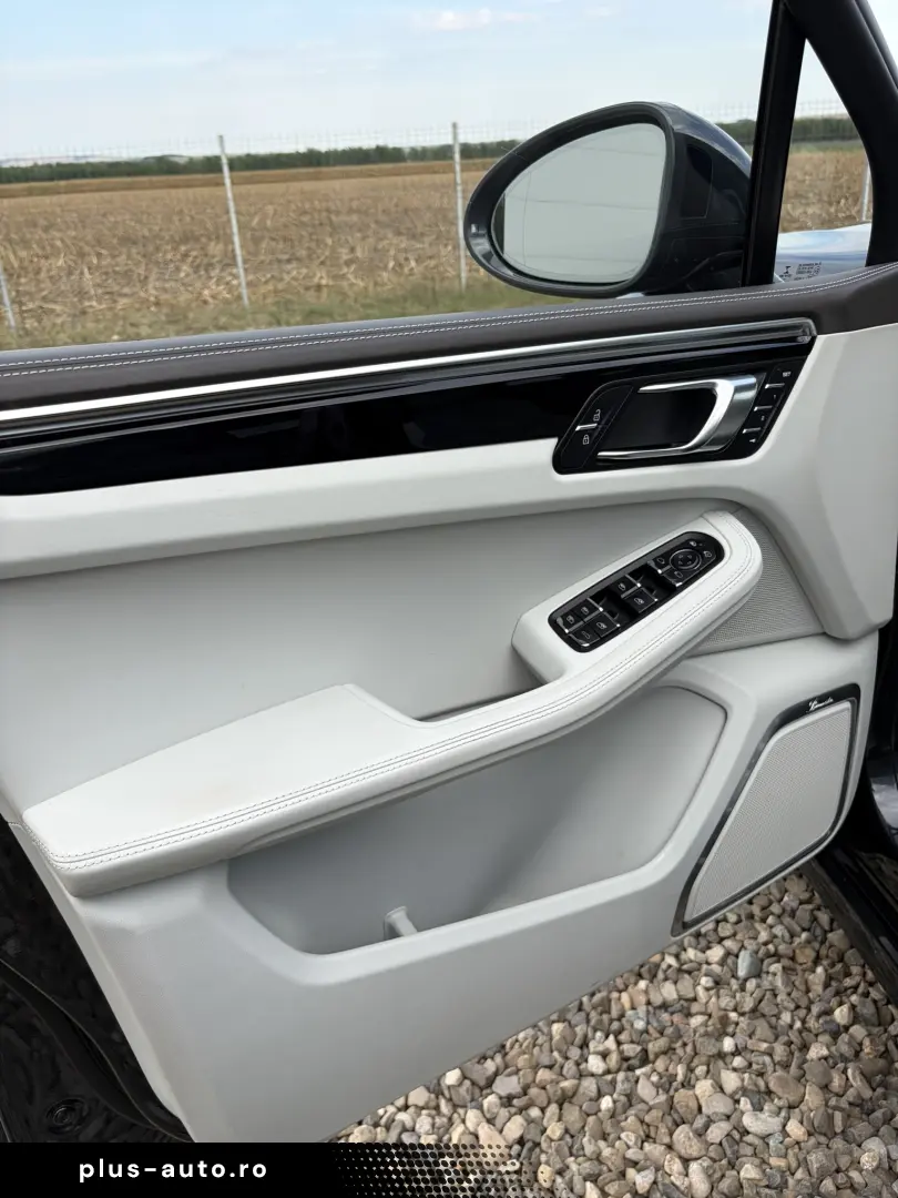 Porsche Macan S