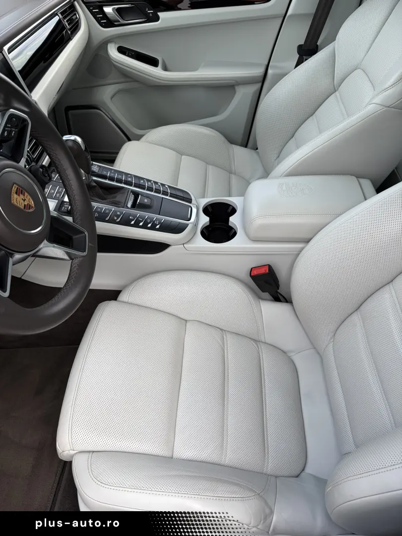 Porsche Macan S