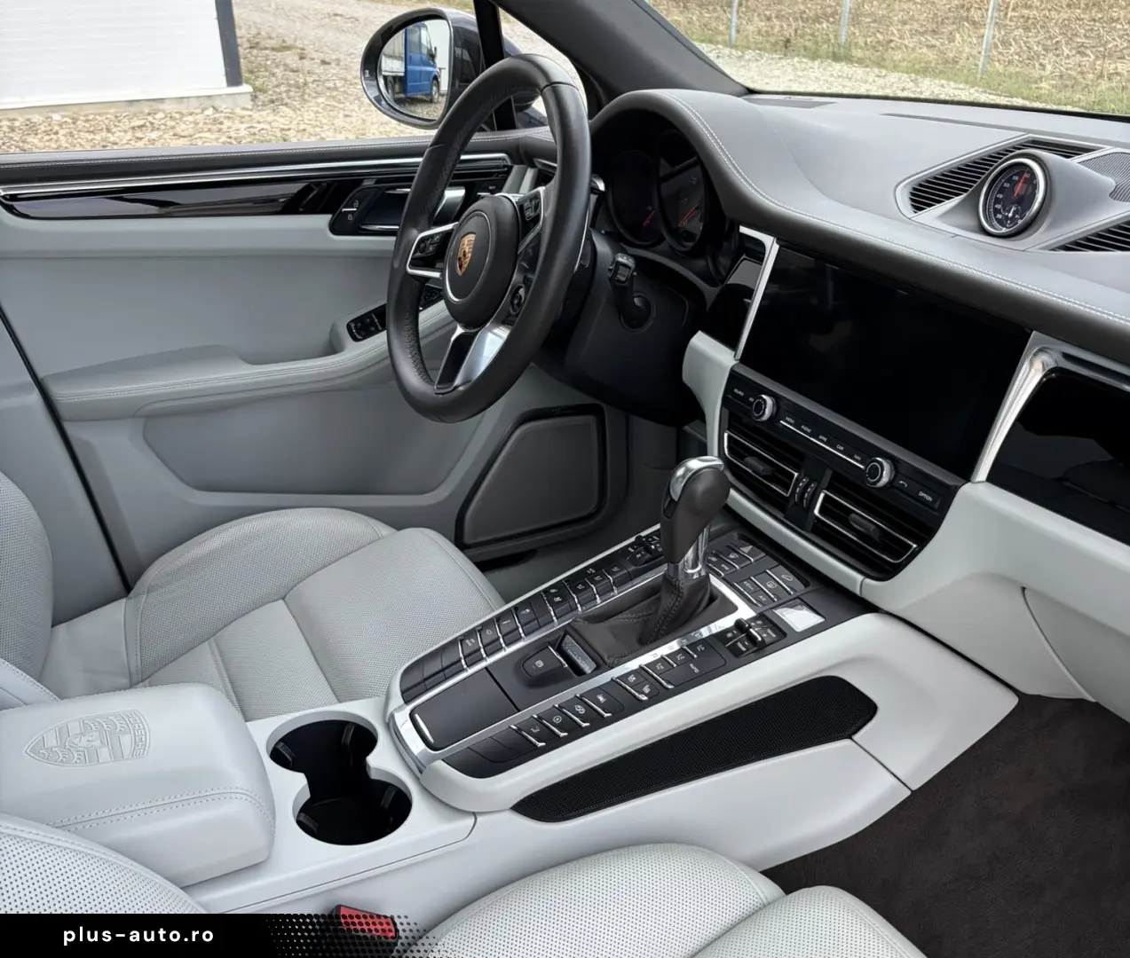 Porsche Macan S