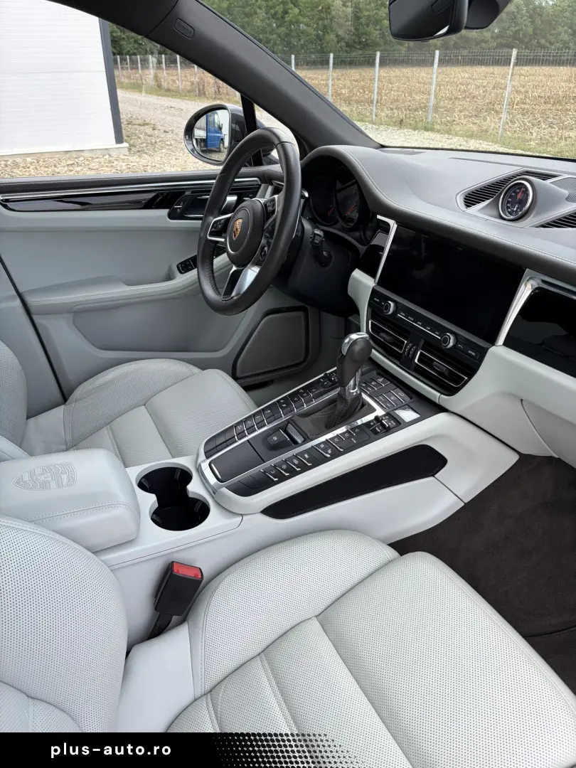Porsche Macan S