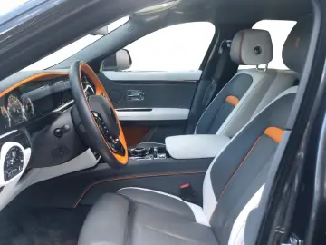 ROLLS ROYCE Ghost -