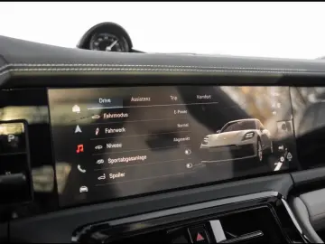Porsche Panamera 4 E-Hybrid HA-Steering InnoDrive BOSE