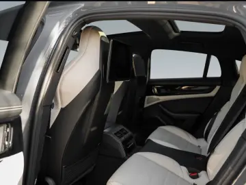 Porsche Panamera 4 E-Hybrid HA-Steering InnoDrive BOSE