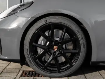 Porsche Panamera 4 E-Hybrid HA-Steering InnoDrive BOSE