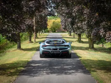 FERRARI 296 GTS