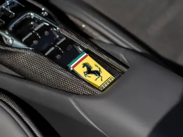 FERRARI 296 GTS