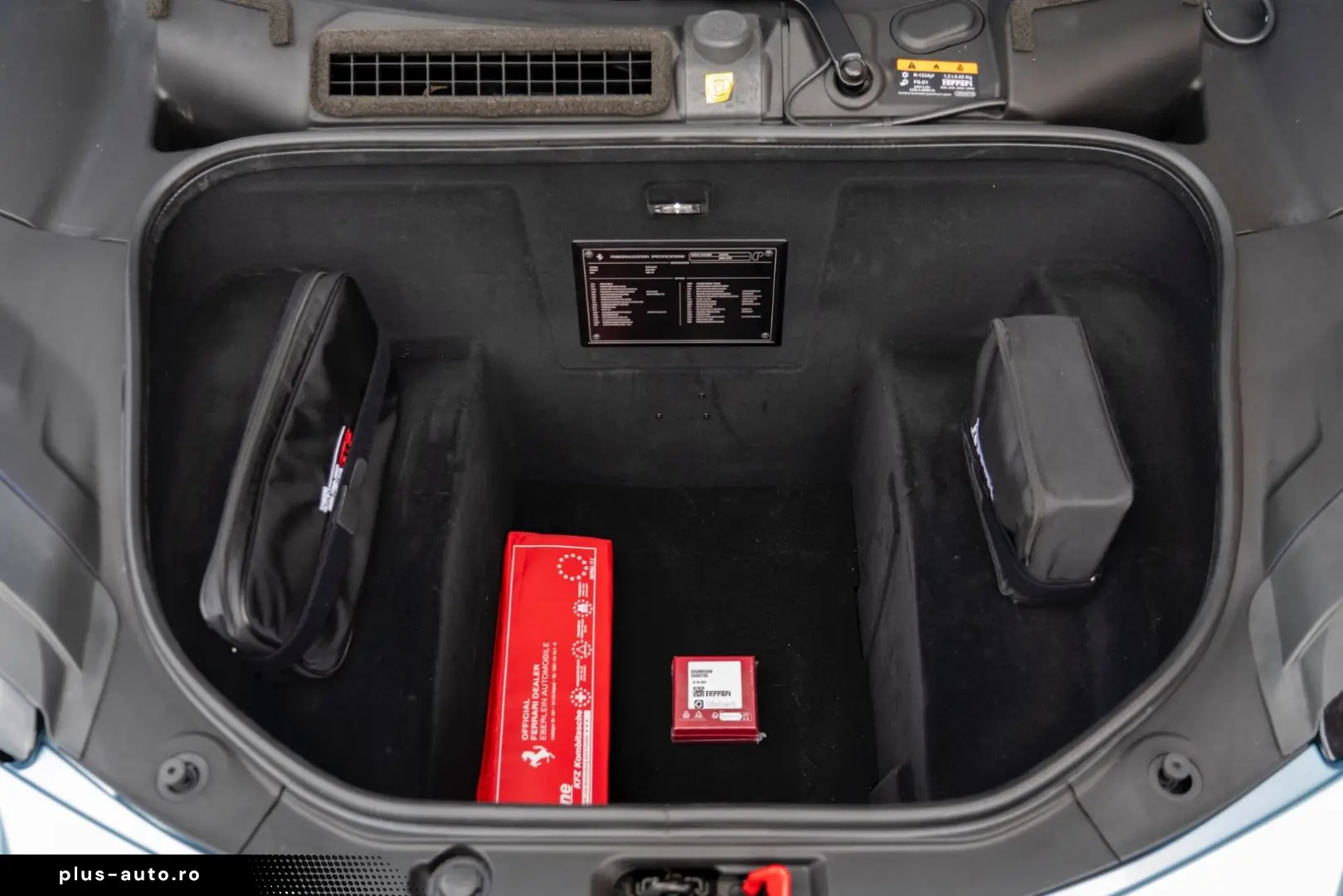 FERRARI 296 GTS