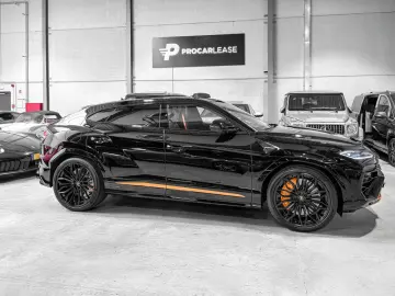 LAMBORGHINI Urus URUS SE SOFORT FULL