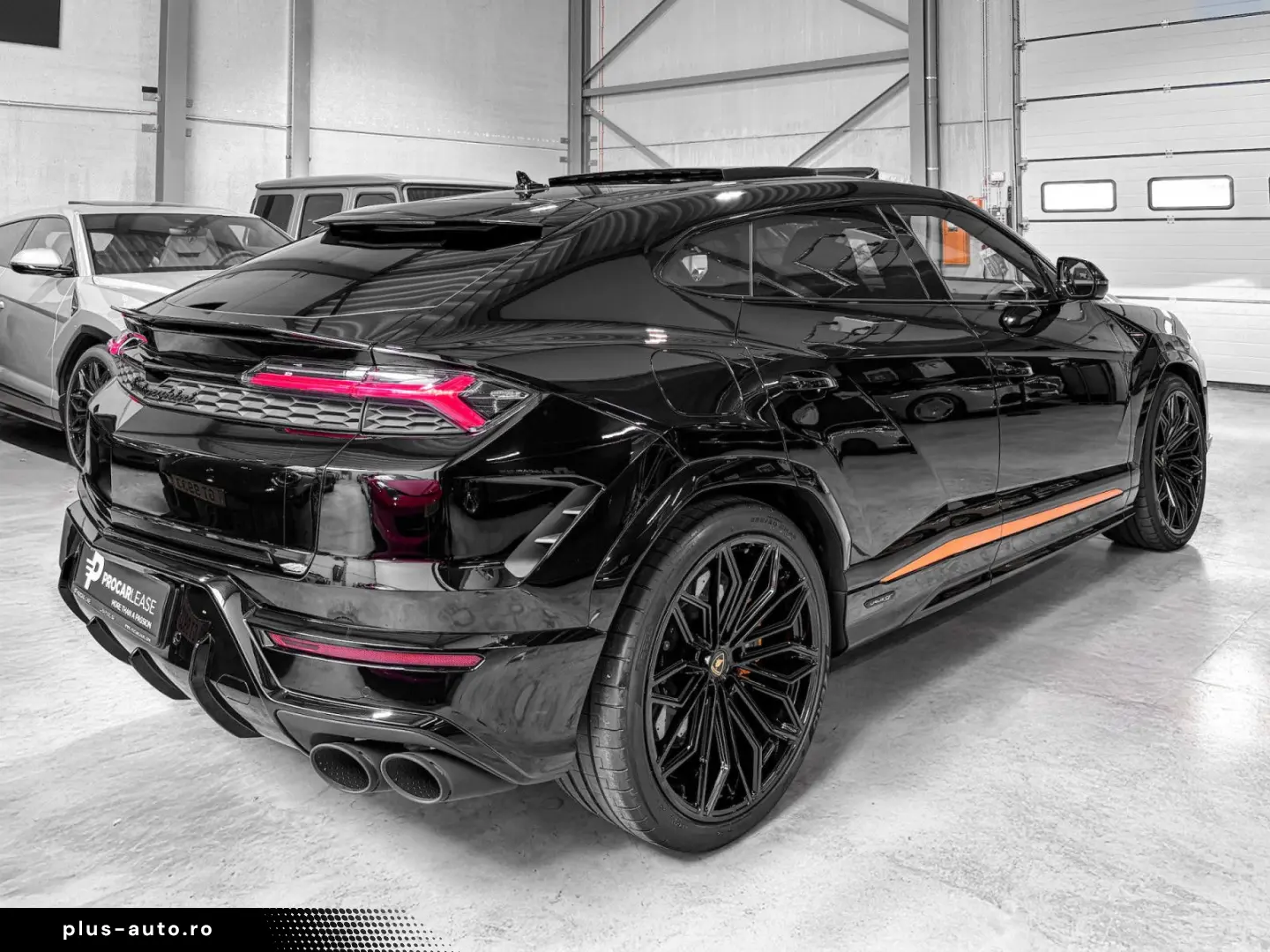 LAMBORGHINI Urus URUS SE SOFORT FULL
