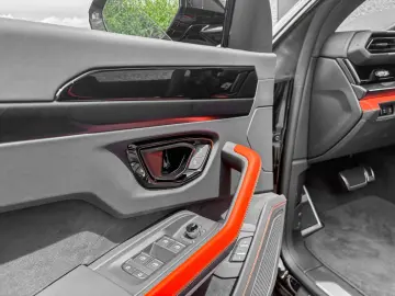 LAMBORGHINI Urus URUS SE SOFORT FULL