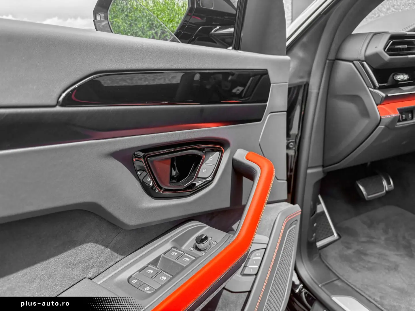 LAMBORGHINI Urus URUS SE SOFORT FULL