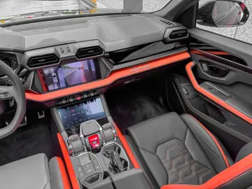 LAMBORGHINI Urus URUS SE SOFORT FULL