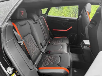 LAMBORGHINI Urus URUS SE SOFORT FULL