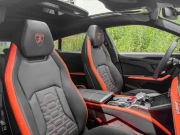 LAMBORGHINI Urus URUS SE SOFORT FULL