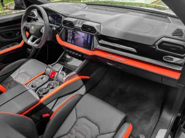 LAMBORGHINI Urus URUS SE SOFORT FULL