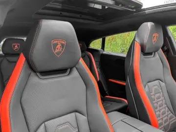 LAMBORGHINI Urus URUS SE SOFORT FULL