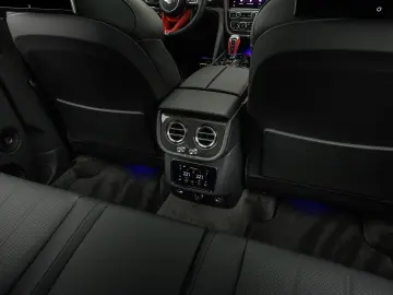 BENTLEY Bentayga S V8