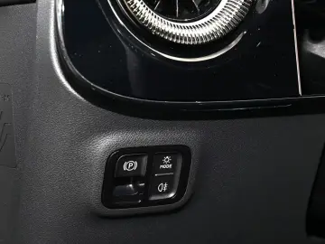 Mercedes-Benz CLA 220 AMG Line NIGHT PANO LED KEYLESS