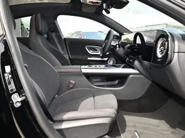 Mercedes-Benz CLA 220 AMG Line NIGHT PANO LED KEYLESS